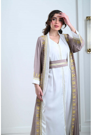 جلابية نسائية مغربية بتصميم ساحر و أنيق