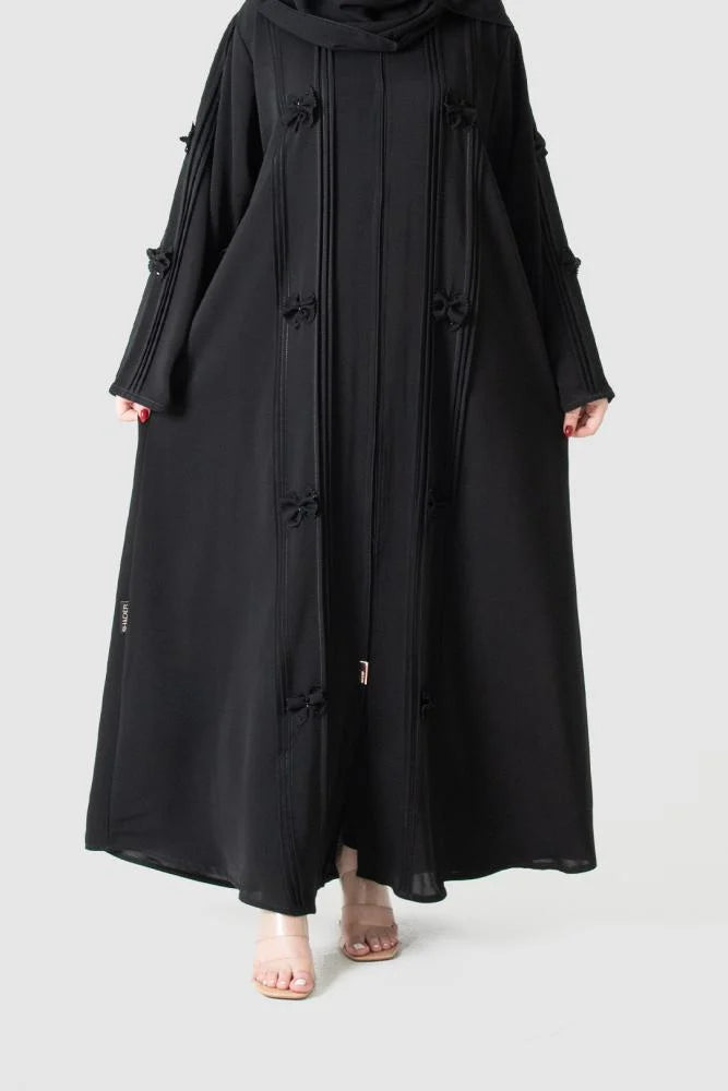 عباية ناعمة من الحرير مطرزة M5546