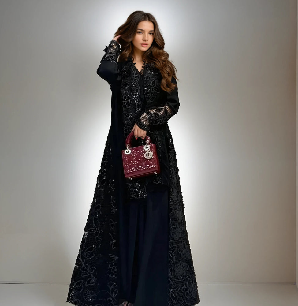 عباية تطريز يدوي واقفة MWT58