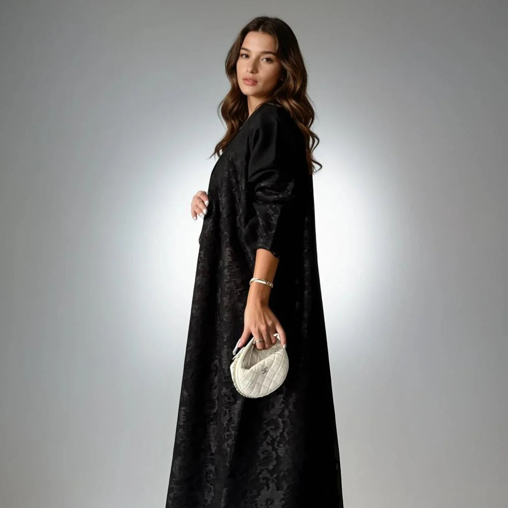 عباية كريب واقف مع دانتيل نص كلوش سوداء - 1248