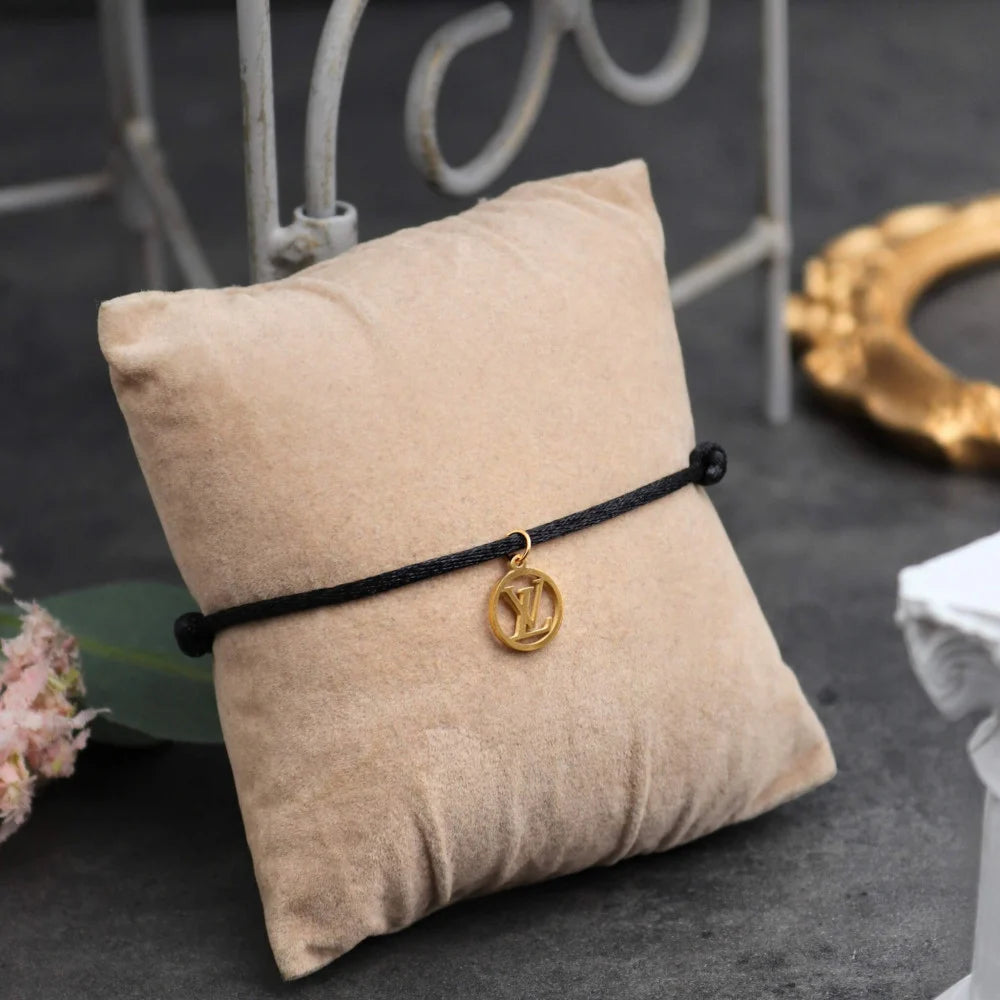 اسوارة لويس فيتون القفل خيط