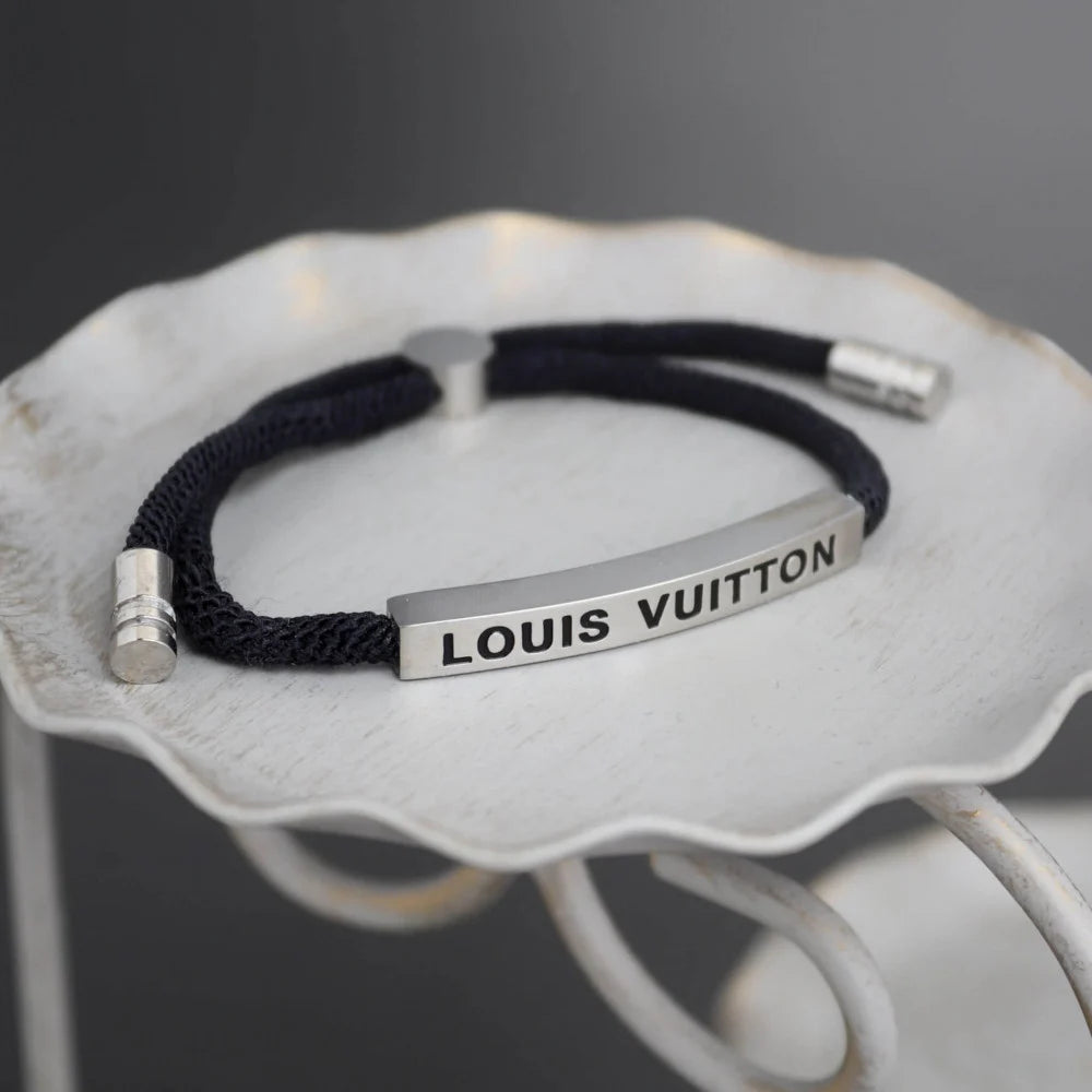 اسوارة لويس فيتون خيط ماستر