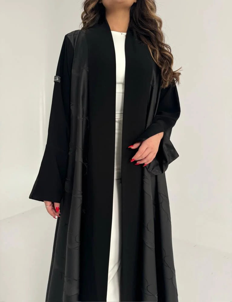 عباية جاكار تفته ناعم مع كريب اسود