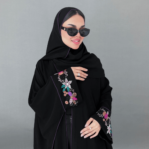 عباية بشت سوداء بتحديد موف وأكمام شك يدوي راقي