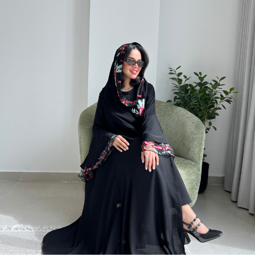 عباية انترنت سوداء الأكمام فرنسية مع تل مطرزة بالورد الأحمر