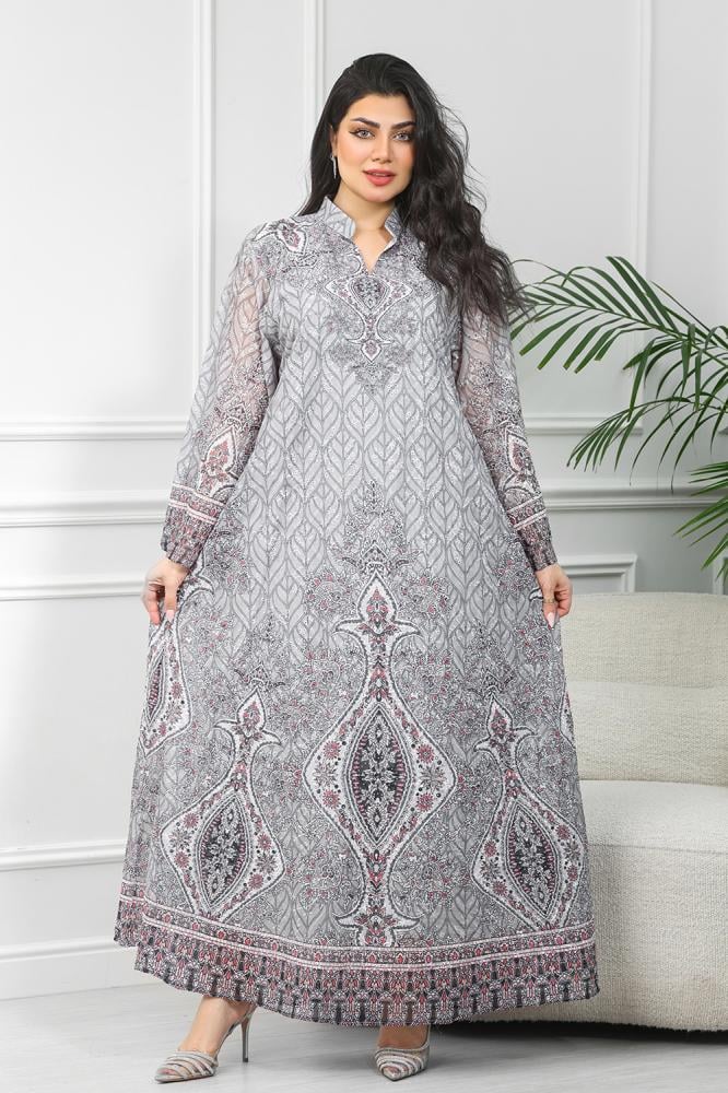 جلابية بتفاصيل طبعات وأكمام واسعة