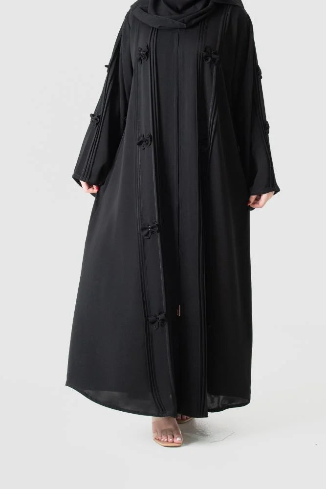 عباية ناعمة من الحرير مطرزة M5546