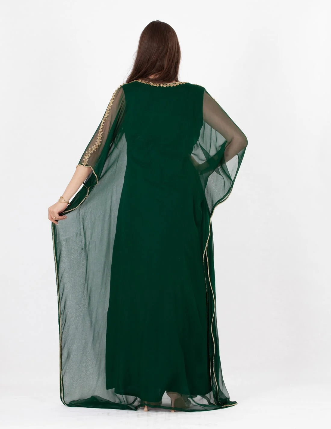 جلابية سهرة وسط فراشة سادة