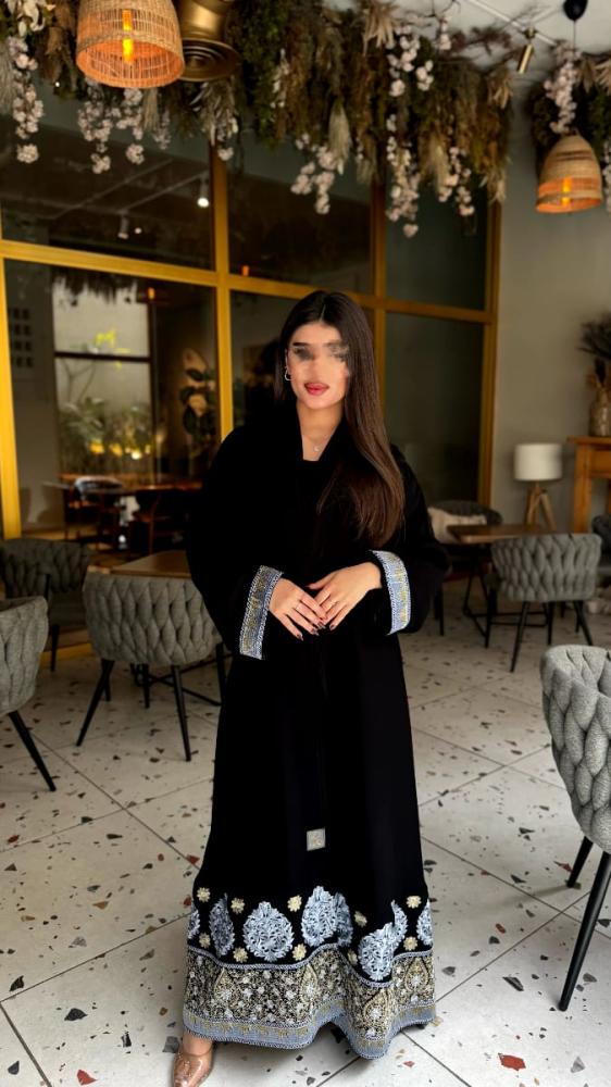 عبايه ملكية قصه نص كلوش قماش كتان