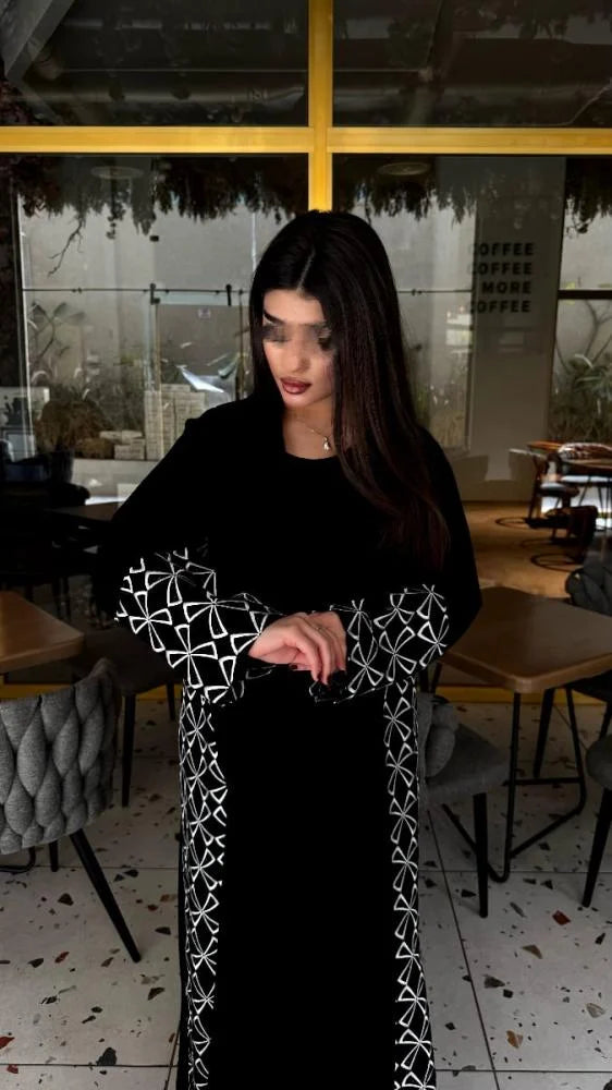 عبايه كريستال قصه نص كلوش قماش كتان