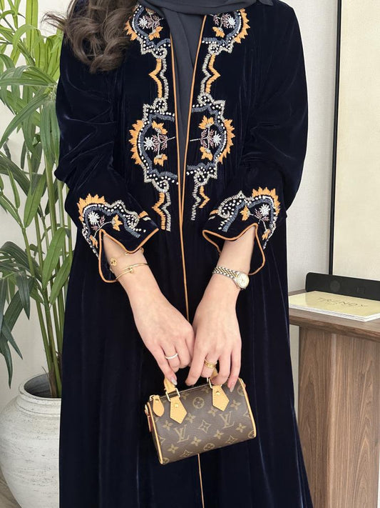 عباية مخمل مع شك يدوي كحلي نص كلوش - 1101